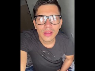 Wanting you to suck my huge cock and let me in your ass🍆🍑🍌