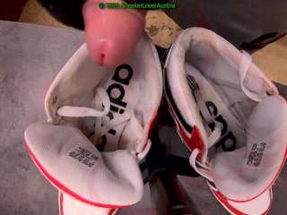 Cumming Adidas hardcourt Big Logo red-white (slowmotion)