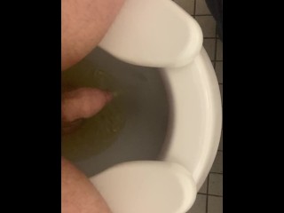 Openbaar Toilet Zittend Pissen