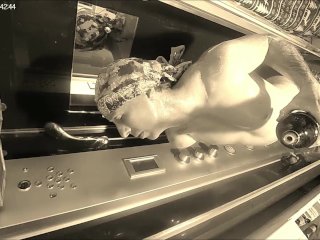 Andy with Olive Oil in the Shower flexes his well-toned Muscles November 2022