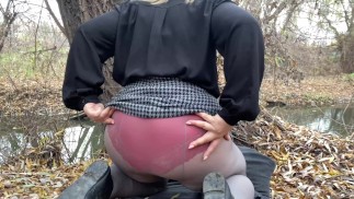 Einen Analplug in meinen luxuriösen im Freien einführen.