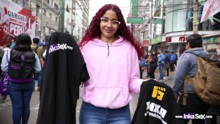 Redheaded polo shirt saleswoman caught on the streets of Gamarra-Lima, ends up being impregnated by