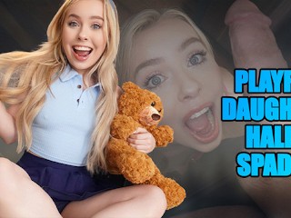 娇小的继女 Haley Spades 在禁忌铁杆他妈的后让她的阴户被精液覆盖 - DadCrush