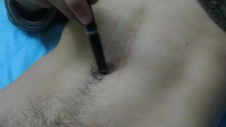 Primeiro vídeo dedilhando meu umbigo, uma Pen dentro do meu botão de Belly, abdômen molhado, Belly