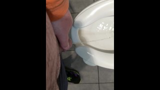 Big guy takes a lengthy piss for you