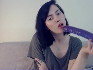 Webcam Teen Is Ready to Be Fucked inAll of Her_Holes