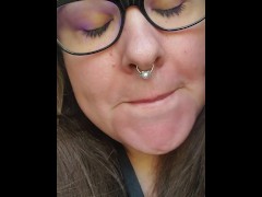 How badly do you wanna see if you'll fit in my throat?!