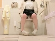 Preview 3 of [Active female college student] Pissing scene Pee shooting