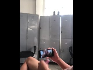 vertical video, masturbation, gym, handjob