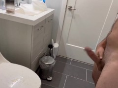 Pissing on the toilet lid by request. Definitely going to be pissing on the toilet lid more often!!