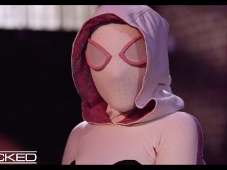 SPIDEYPOOL - Spiderman Eats And Fucks Gwen Stacy's Hot Pussy - Wicked screenshot number 2