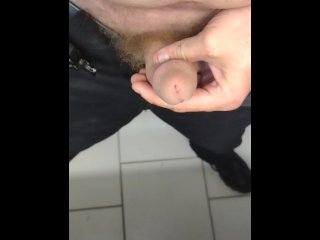 amateur, muscular men, fast handjob, solo male