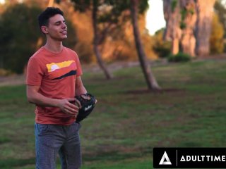 HETEROFLEXIBLE - Stepdad Killian Knox Pounds Twink Stepson Asher Day For Good Job While Wife Is Away screenshot number 2