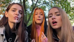 Sie werden von unbekannten Mädchen angehalten, um gedemütigt zu werden - POV Triple Spitting Femdom In Der Öffentlichkeit