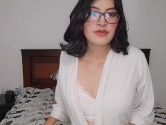 Video JOI schoolgirl teaches you how to fuck her