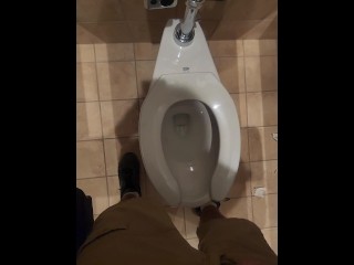 Schoon Toilet Piss