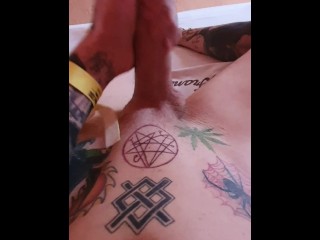 Billy Maddness - Jerking off in Rio - help me Cum! 😲