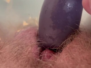 Orgasmos FTM Peludos 4 Vezes Usando o Brinquedo De Sucção do Clitóris no Banho