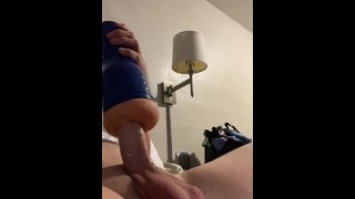 Using my fleshlight in a hotel room until cum