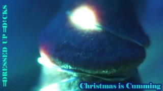 Ce sera un Noël bleu sans que vous ayez une bite dure attachée avec des lumières dans la baignoire