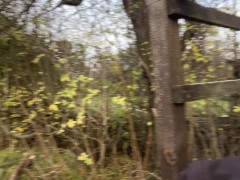 Adventskalender 5 Riskantes Wichsen mit Analplug Schwanz auf Öffentlichem Hochsitz