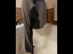Pee Compilation 43 Videos Nonstop - Screenshot 7 of 16 - Kink