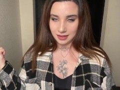 CHEATING GIRLFRIEND - Screenshot 1 of 16 - Smoking Fetish