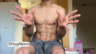 我很想和我最喜欢的追随者发生性关系并录制色情视频