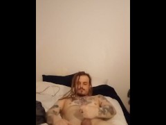Jerking off with oil