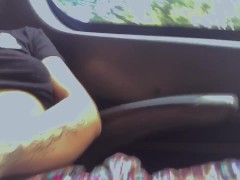 Batendo uma siririca no ônibus da viagem