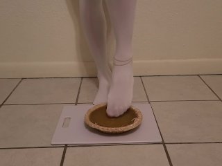 crush, foot fetish, white pantyhose, 60fps