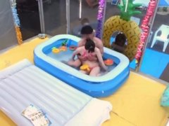 マジックミラー号ビーチで見つけたカップルがセックス - Screenshot 11 of 16 - Couple