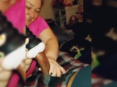 Helping Hand 2 - Screenshot 4 of 16 - Milf