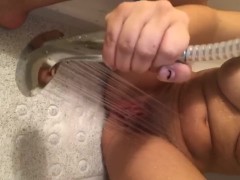 Bubble bath pussy play