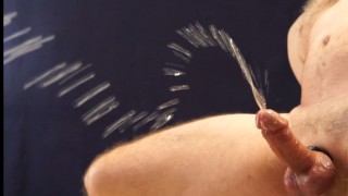 Langste mannelijke squirt ooit met enorme anale dildo handsfree