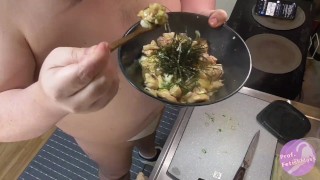 [Prof_FetihsMass] Calma, cibo giapponese! [pollo e uovo su una ciotola di riso]