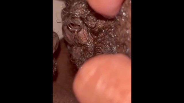 Chocolate Pussies Kissing 💦