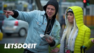 La cagna francese Jessie Volt sbattuta all'estero da un grosso cazzo locale - LETSDOEIT