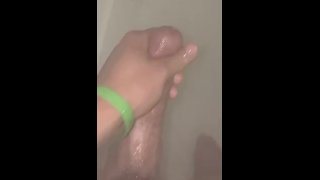 Shower time Nut
