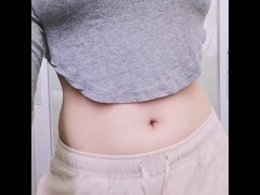 大奶亚洲大学生喜欢玩肚脐，每天都要肚脐高潮 - Screenshot 16 of 16 - Belly Button
