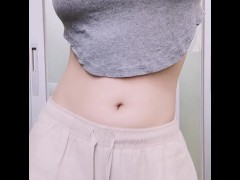 大奶亚洲大学生喜欢玩肚脐，每天都要肚脐高潮 - Screenshot 6 of 16 - Belly Button