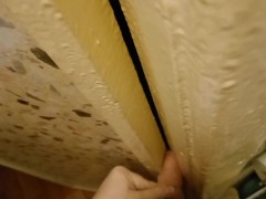 Артем сосет сам себе дрочит ногами лижет ноги прижал член дверью self suck self footjob