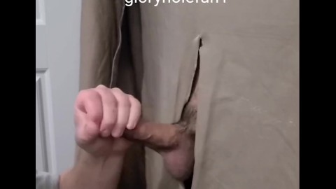 Trabajador latino de la construcción se detiene en su almuerzo. Carga masiva. Video completo onlyfans gloryholefun1/c7