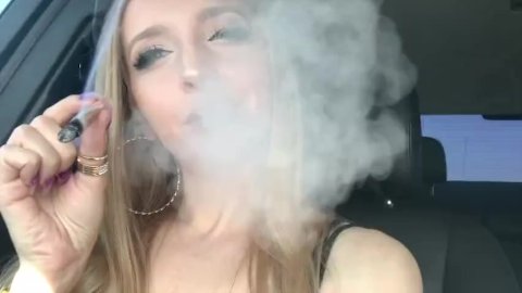 CANNABIS SMOKER GIRL SMOKE TRICKS SMOKING BIG JOINT DRIVING ACROSS BAY BRIDGE SFW // BLONDE BUNNY