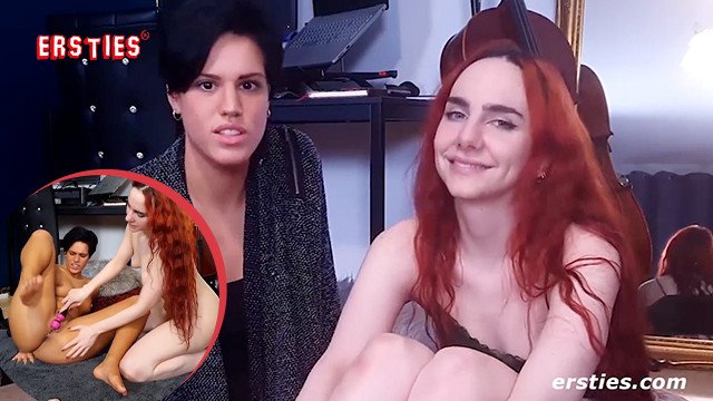 Ersties: Junge Studentinnen aus Berlin reiben sich gegenseitig die Klitoris