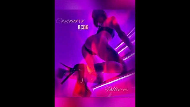 Teaser Cassandra Bcbg ! Une Belle partie de baise intense avec mon Gode et un mec !!