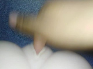 ¡Shhhhh! Quédate quieto y deja que papá te tenga, el muñecas sexual