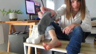 The Smell Of My Dirty Feet Causes Me To Cum PREVIEW