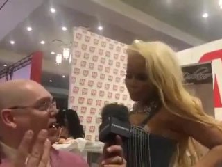 Nikki Delano with Jiggy Jaguar AEE 2020 Las Vegas NV