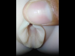 她的粉红色阴部，性玩偶有多美味